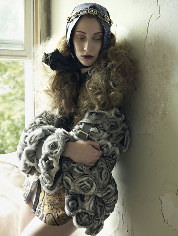 Alana Zimmer by Mark Seliger for <em>Vogue Spain</em> October 2010 alana zimmer Alana Zimmer by Mark Seliger for <em>Vogue Spain</em> October 2010