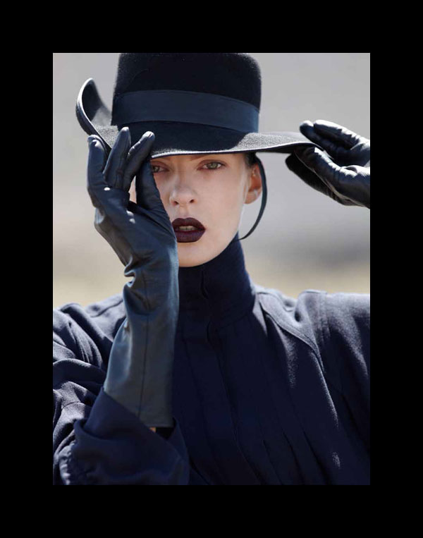 Elise Crombez by Hans Feurer for <em>Vogue Turkey</em> October 2010 elise crombez Elise Crombez by Hans Feurer for <em>Vogue Turkey</em> October 2010