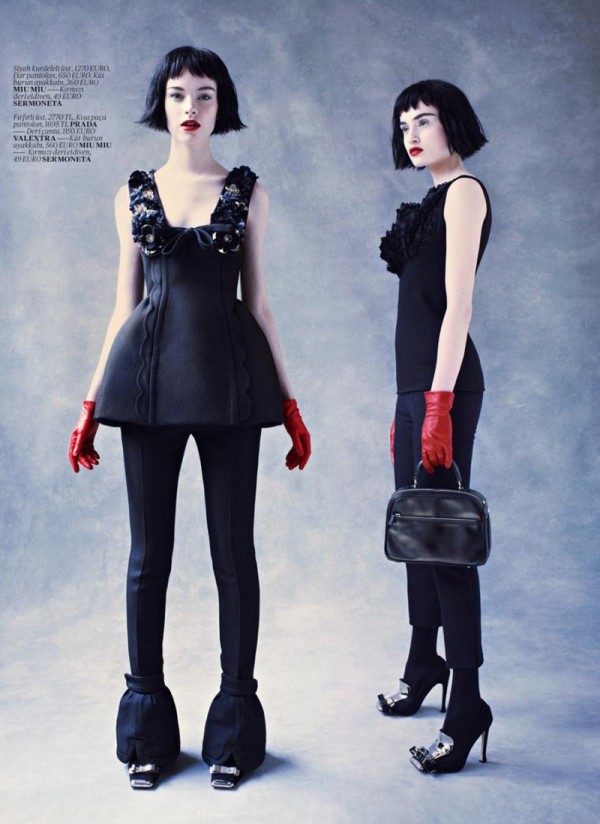 Gwen Loos & Pauline van der Cruysse for <em>Vogue Turkey</em> November 2010 by Mariano Vivanco turkey Gwen Loos & Pauline van der Cruysse for <em>Vogue Turkey</em> November 2010 by Mariano Vivanco