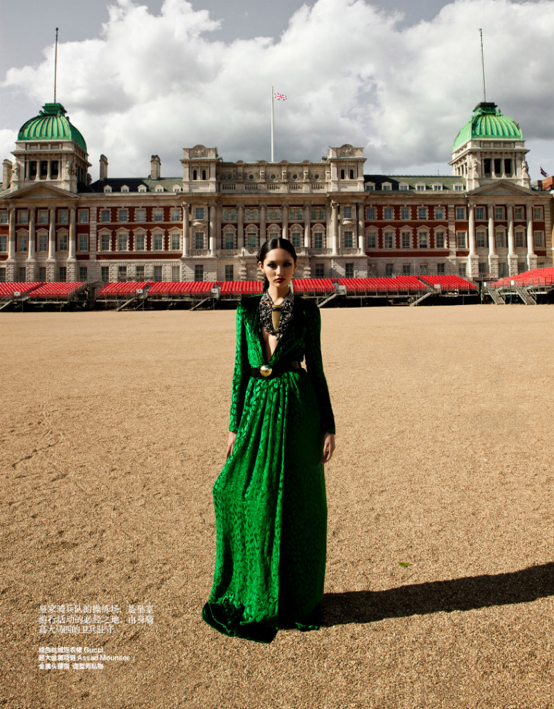 Bonnie14 Bonnie Chen Tours London in Style for Harpers Bazaar China July 2012, Shot by Zack Zhang