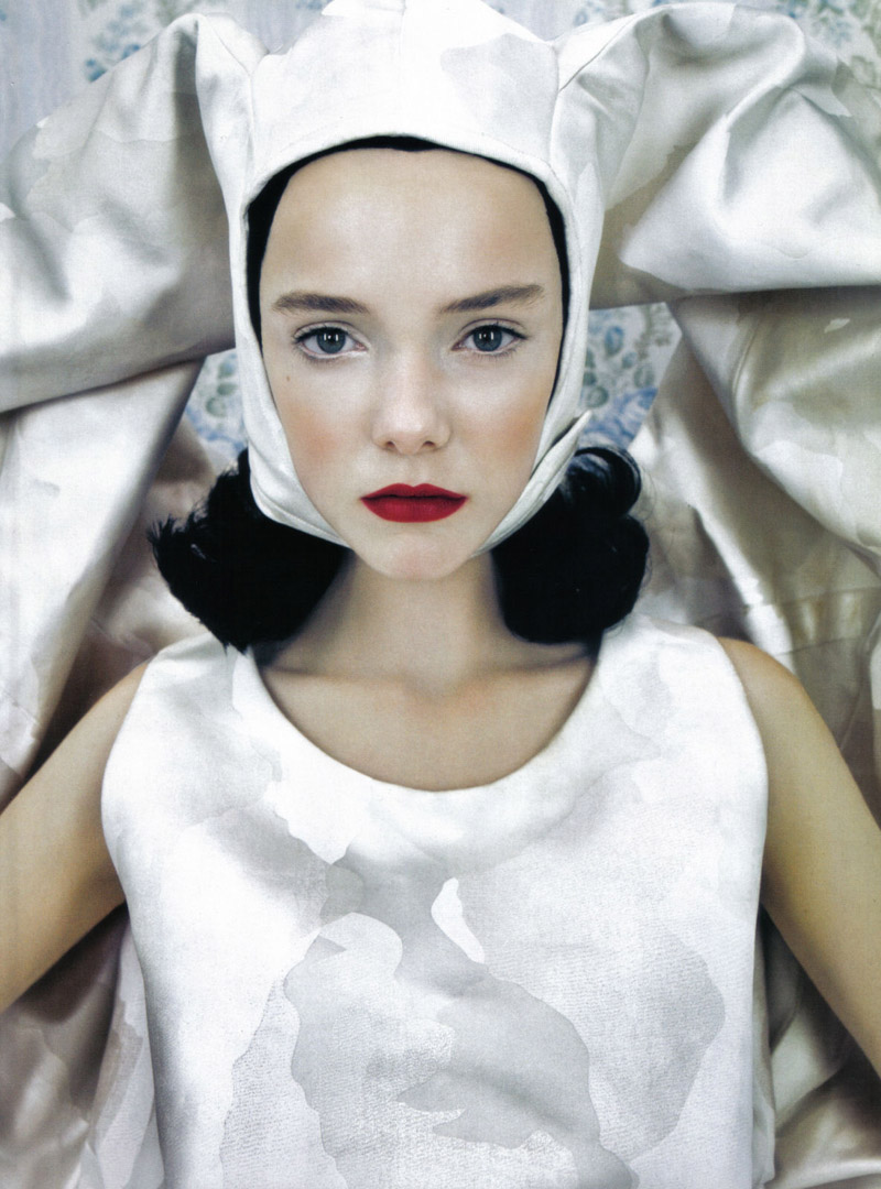 Imogen & Abbey Lee in Vogue Italia