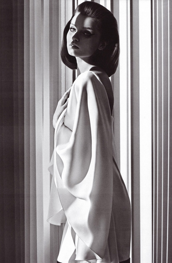 Abbey Lee Kershaw by Mario Sorrenti in Variation on Chic | <em>Vogue Italia</em> August 2010 abbey lee kershaw Abbey Lee Kershaw by Mario Sorrenti in Variation on Chic | <em>Vogue Italia</em> August 2010