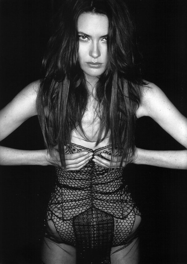 shalombeauty Morning Beauty | Shalom Harlow by Karl Lagerfeld