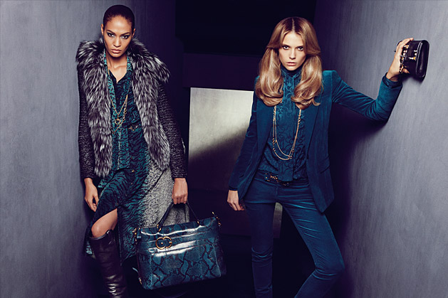gucci12 Joan Smalls & Martha Streck for Gucci Fall 2011 Catalogue