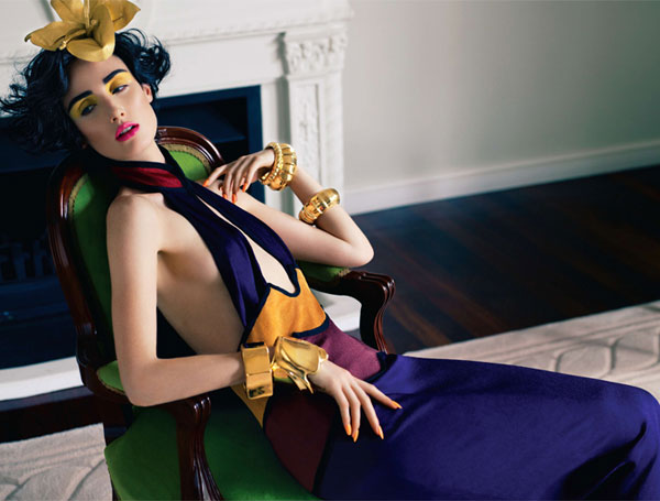 Christina Carey by Simon Upton for <em>Harpers Bazaar Singapore</em> May 2011 sb Christina Carey by Simon Upton for <em>Harpers Bazaar Singapore</em> May 2011