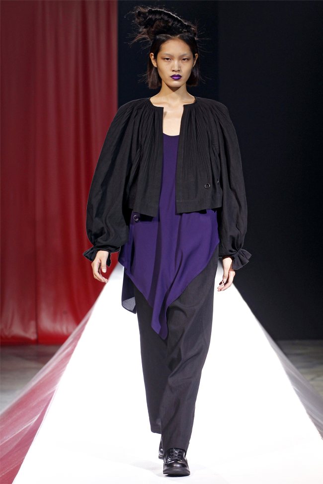 Yohji Yamamoto Spring 2012 | Paris Fashion Week