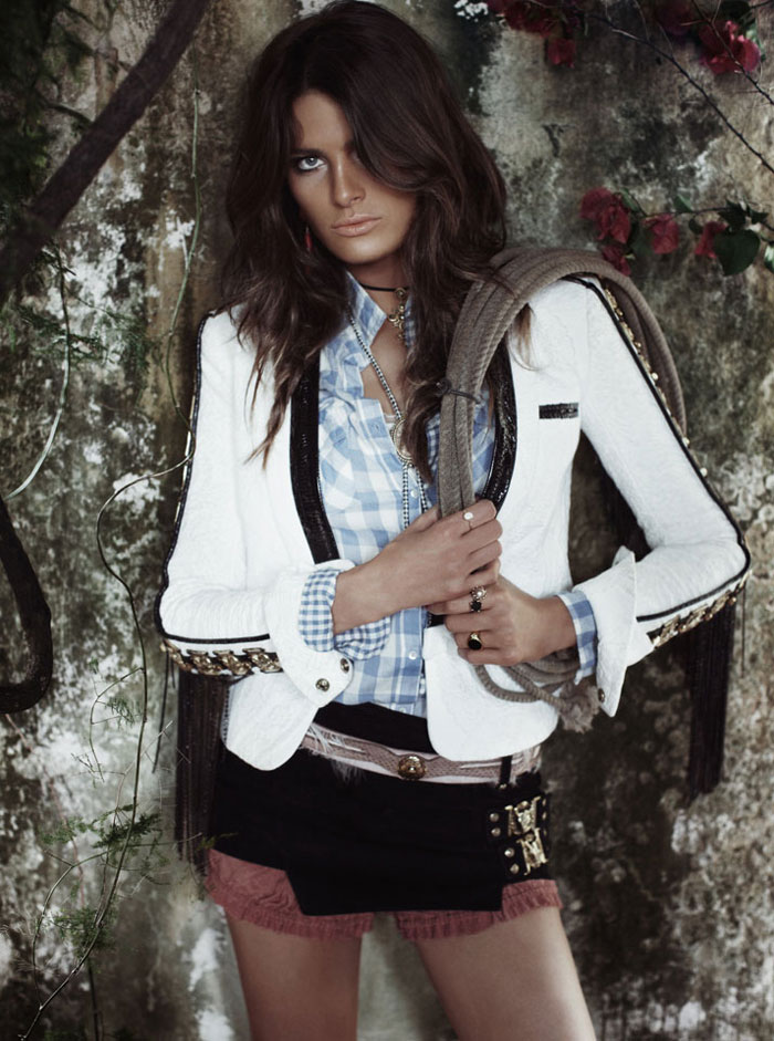 Isabeli Fontana by Alexi Lubomirski for Vogue Spain February 2012