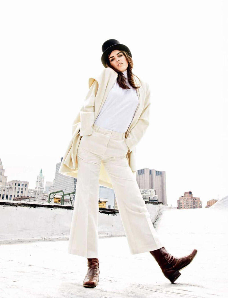 Hilary Rhoda wore a sixties inspired ensemble for Harper's Bazaar Russia January lensed by Alan Gelati