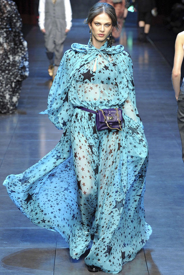 Dolce & Gabbana Fall 2011 | Milan Fashion Week