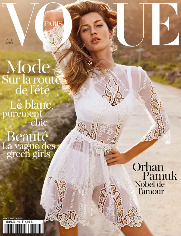 Gisele Bundchen posed as the first cover model under Emmanuelle Alt's reign as Vogue Paris editor-in-chief. / Photo by Inez & Vinoodh